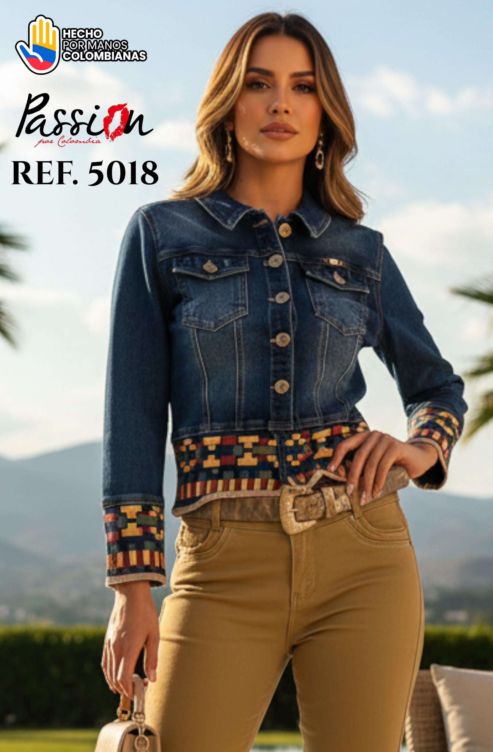 Chaqueta Vaquera Tipo Moda Indie hecha en Colombia con Desgastes Decorativos